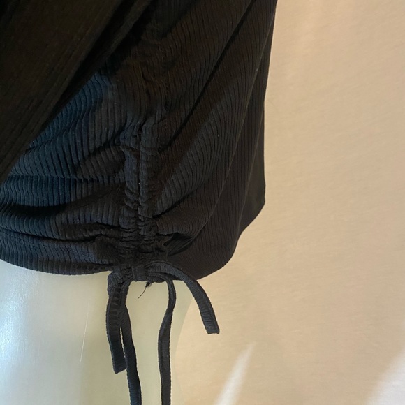 Forever 21 Ribbed Drawstring Crop Top - Picture 4 of 7